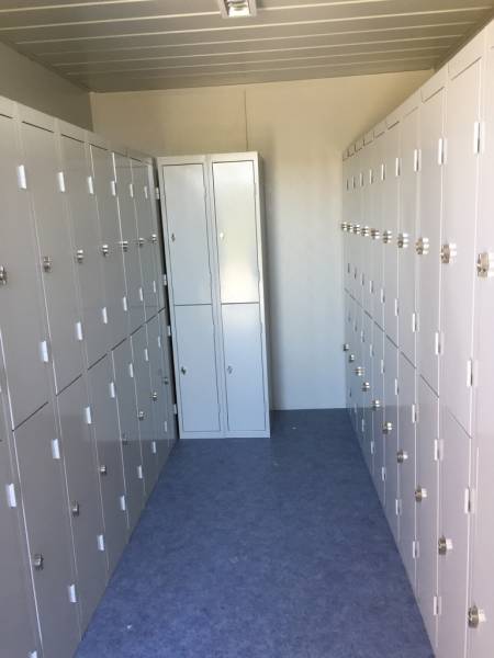 LIVRAISON ET POSE DE VESTIAIRES POUR COLLECTIVITES, PISCINES, LYCEES - REGION PACA